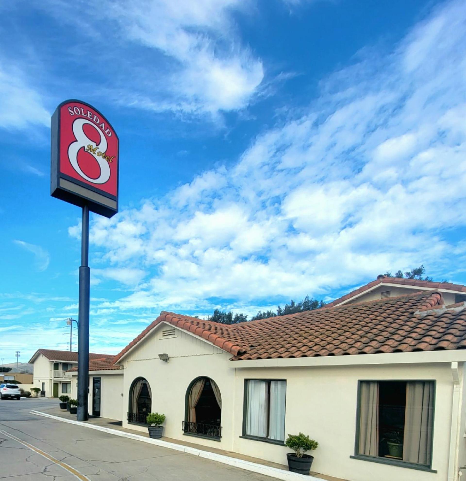 Soledad Motel 8 Extérieur photo